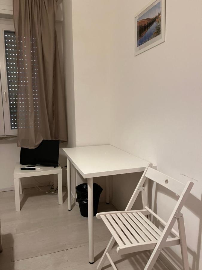 Il Guasco Rooms อังโกนา ภายนอก รูปภาพ