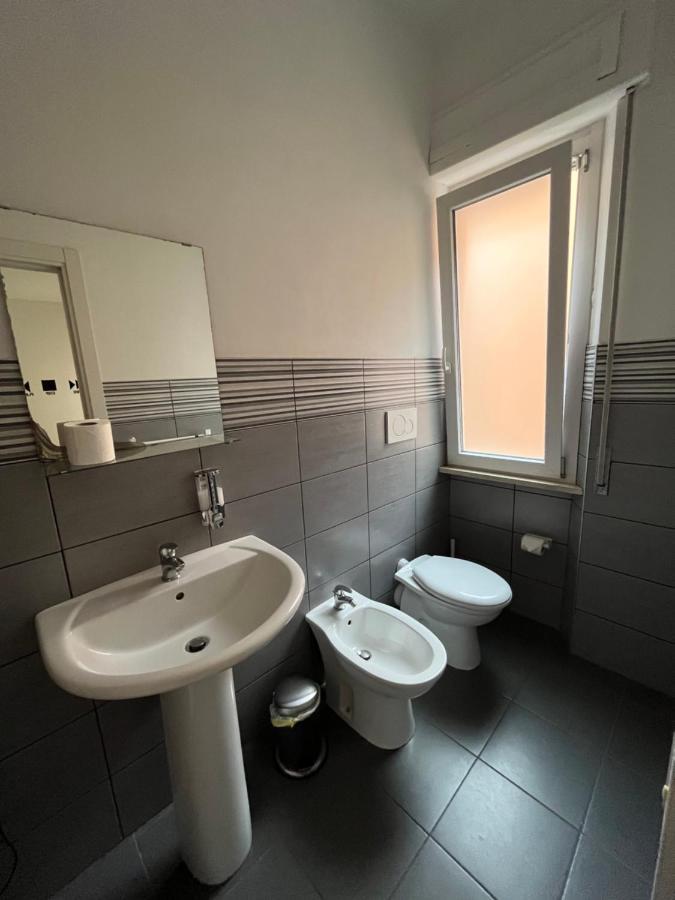 Il Guasco Rooms อังโกนา ภายนอก รูปภาพ