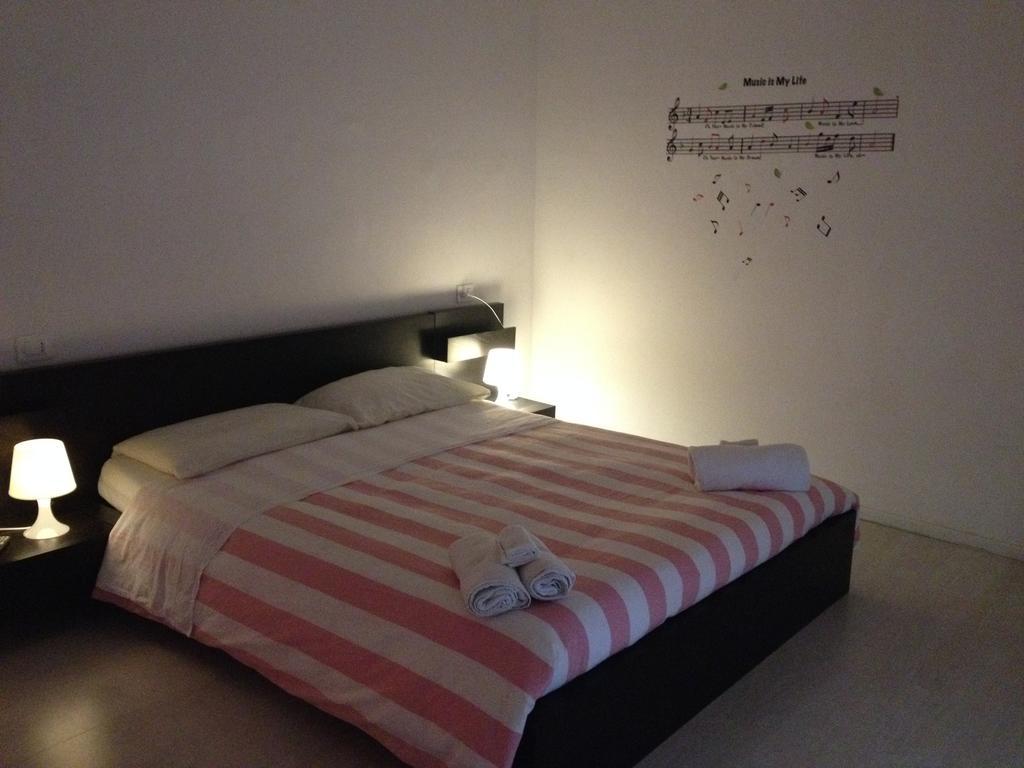 Il Guasco Rooms อังโกนา ภายนอก รูปภาพ